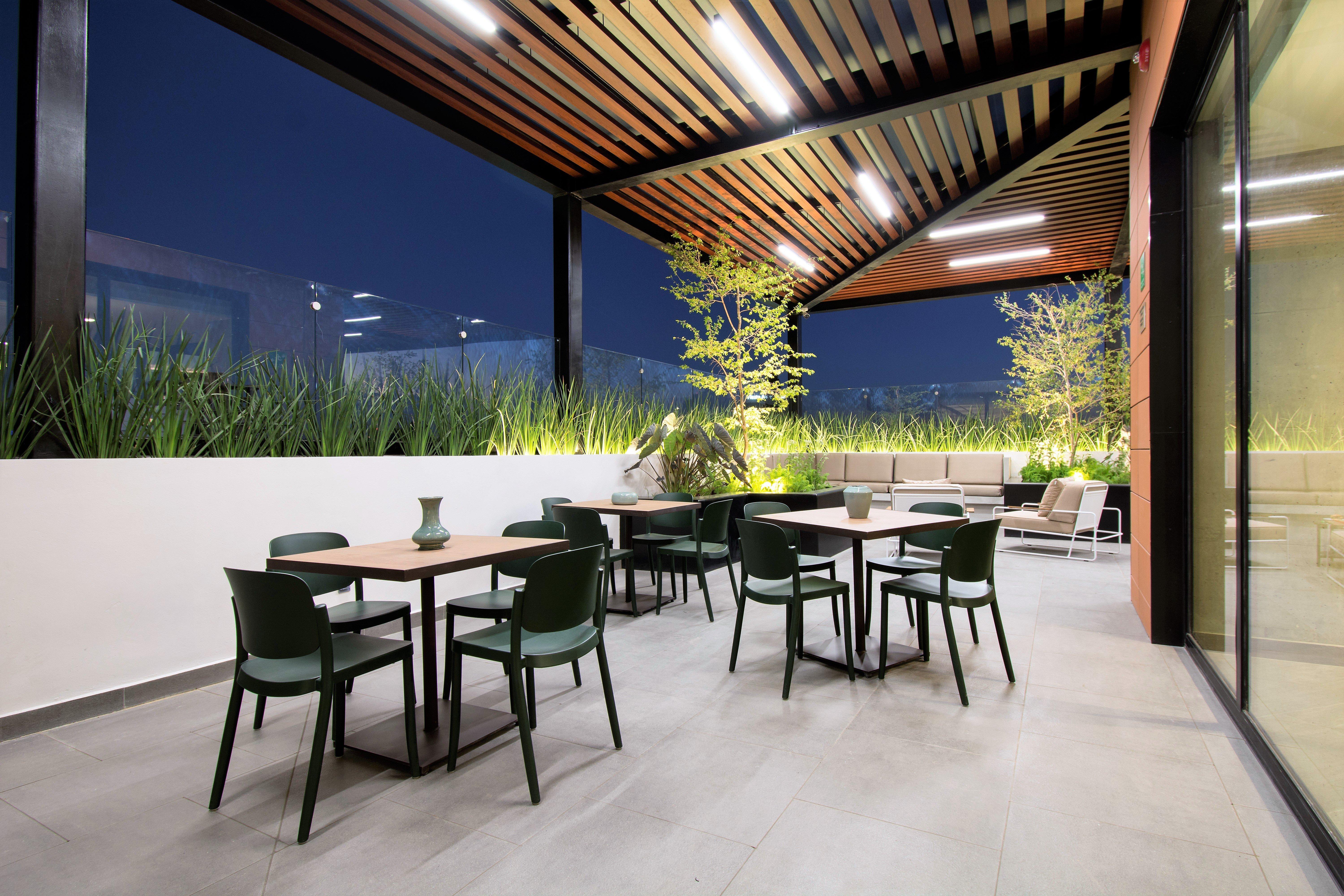 Staybridge Suites - Guadalajara Novena By Ihg Zewnętrze zdjęcie