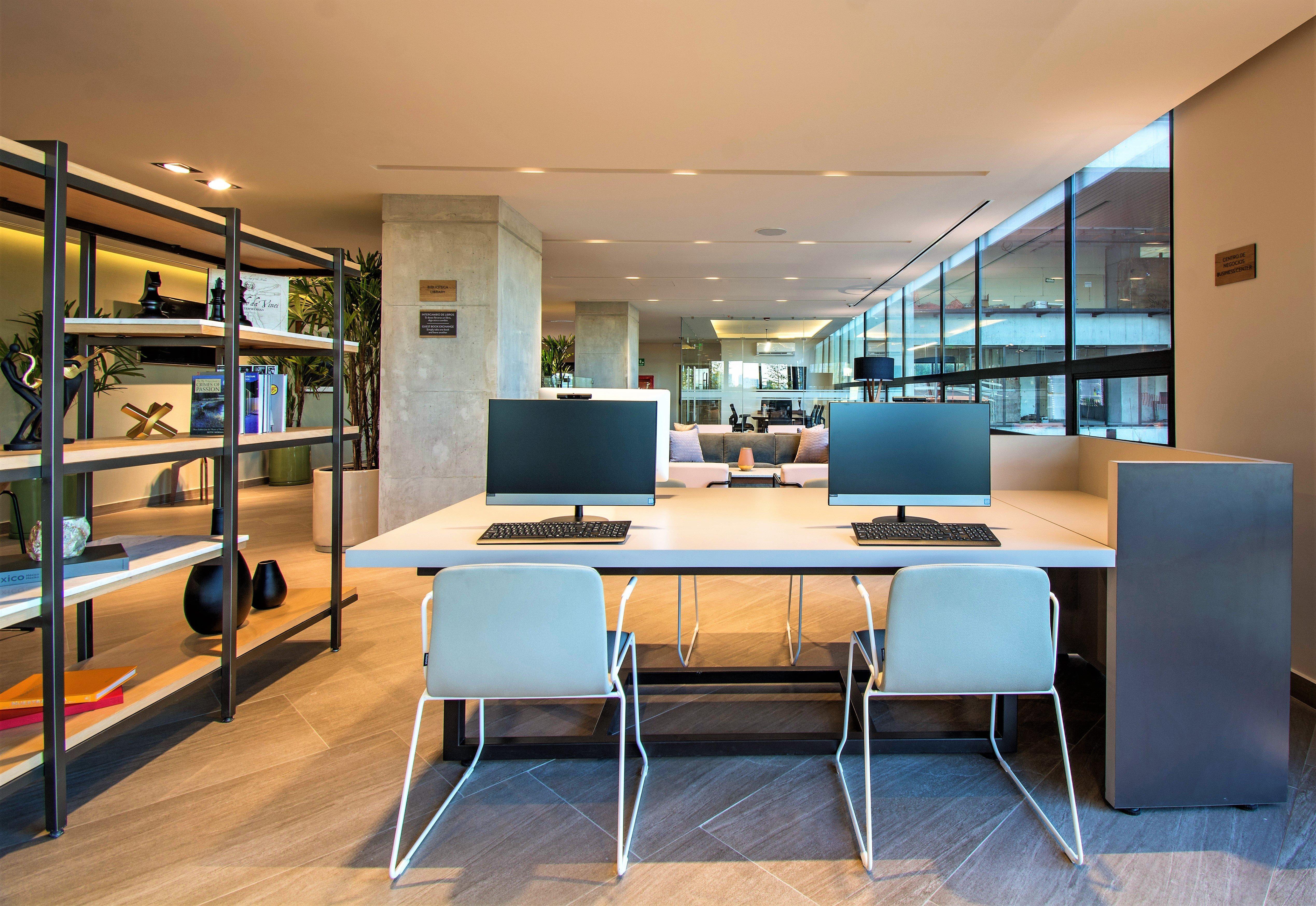 Staybridge Suites - Guadalajara Novena By Ihg Zewnętrze zdjęcie